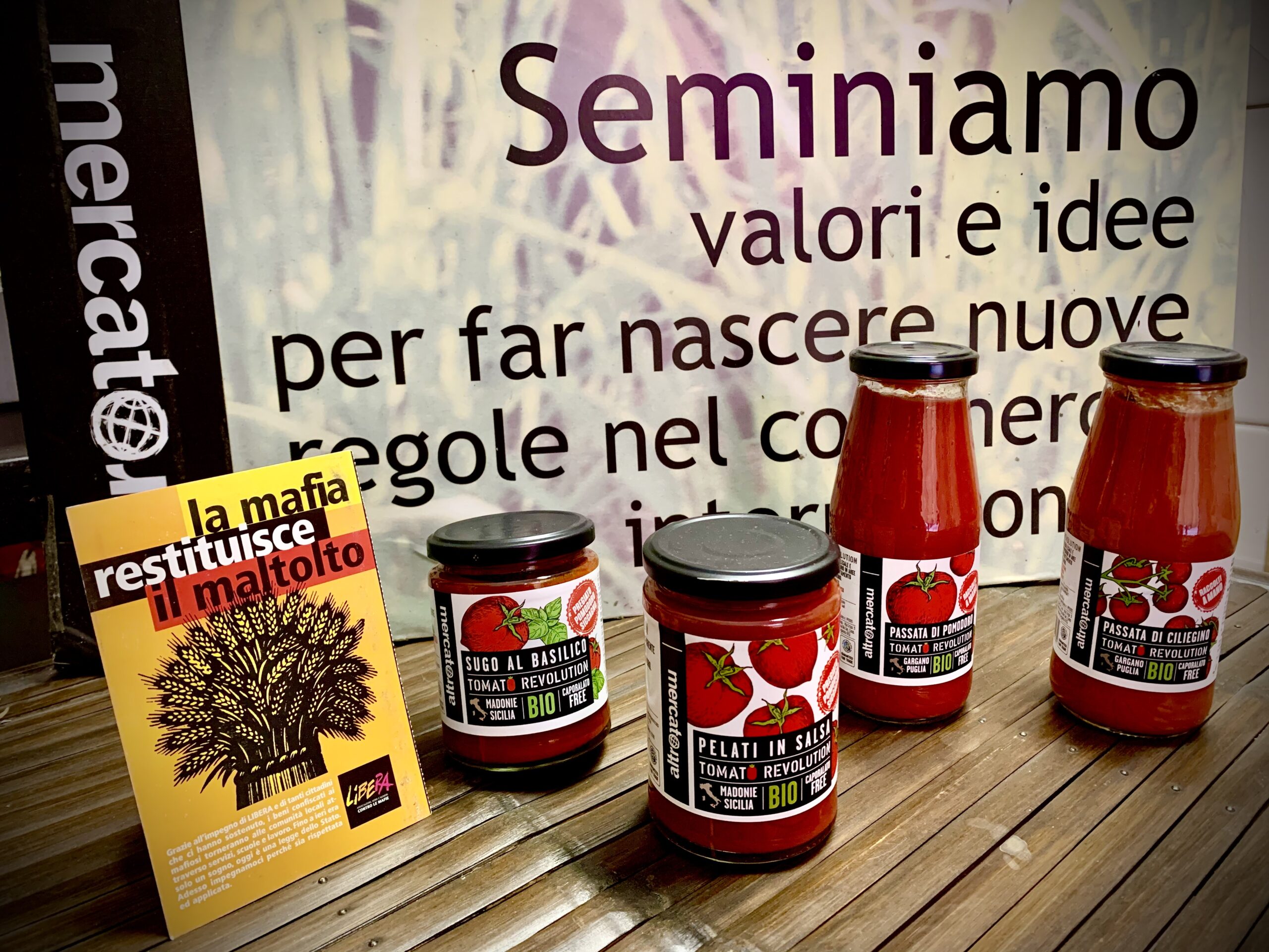 Tomato revolution, a Novi i pomodori anti-caporalato