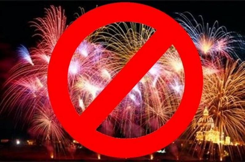 Niente fuochi d’artificio per la fiera, Cabella: rischio assembramenti