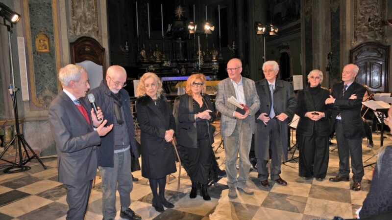 L’excelsior d’oro a Sandro Bondi per il contributo dato al restauro del teatro Marenco consegnato a San Nicolò: il Marenco era “impegnato”